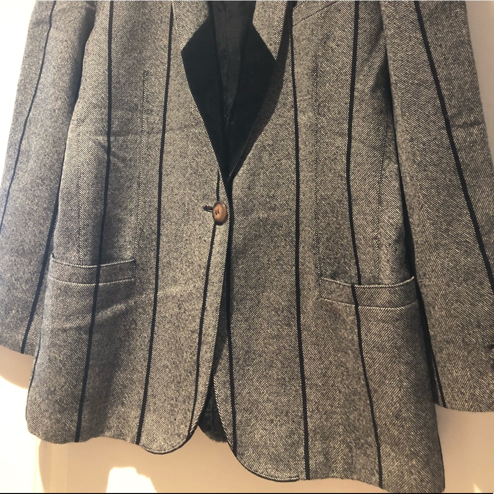 Krizia virgin wool classic one button jacket - Picture 2 of 7